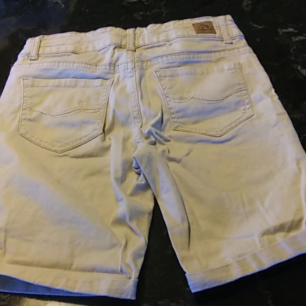 Bermuda - Picture 5 of 6